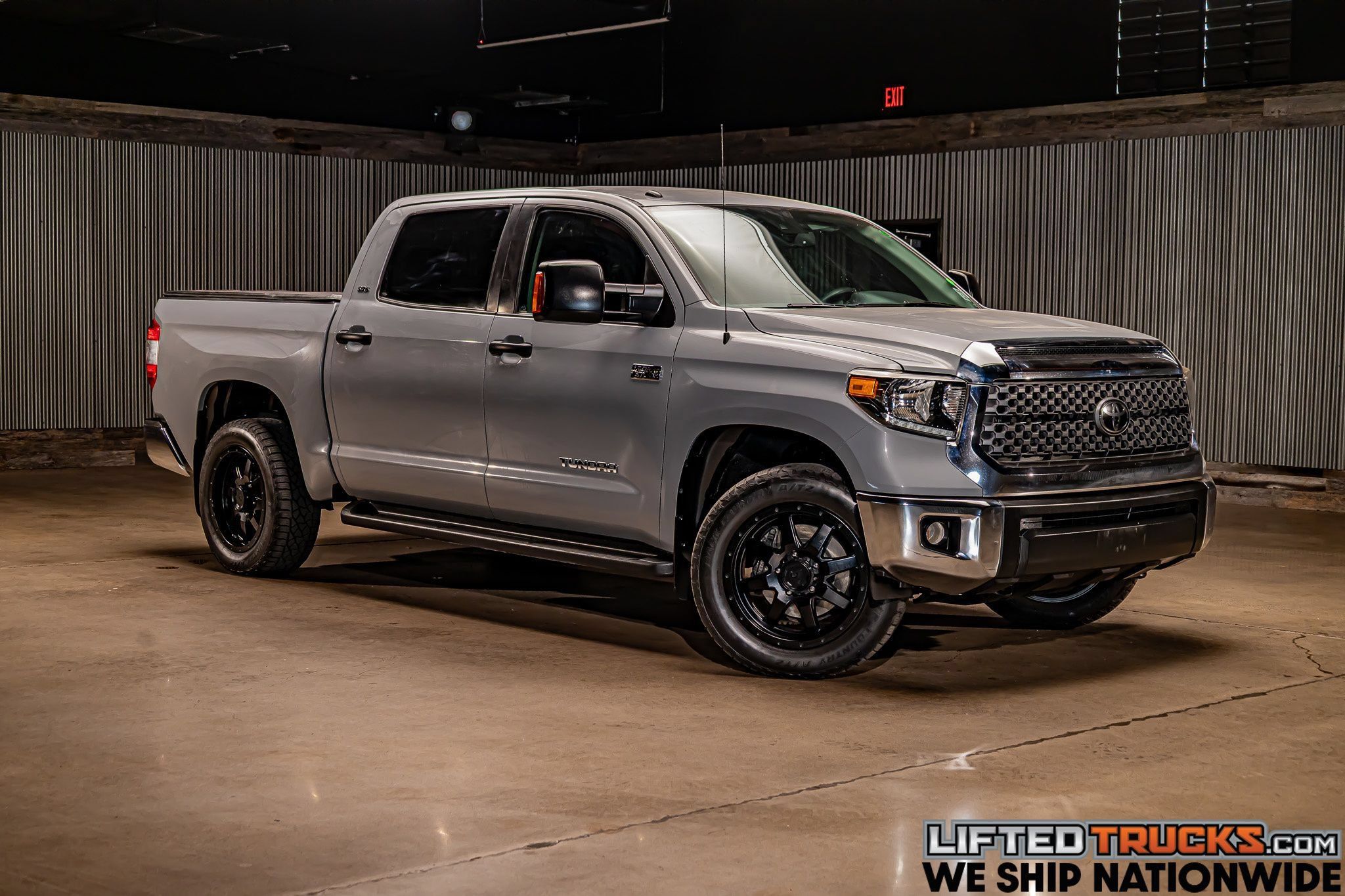 Used 2019 Toyota Tundra SR5 w/ SR5 Upgrade Package AWD/4WD image 1