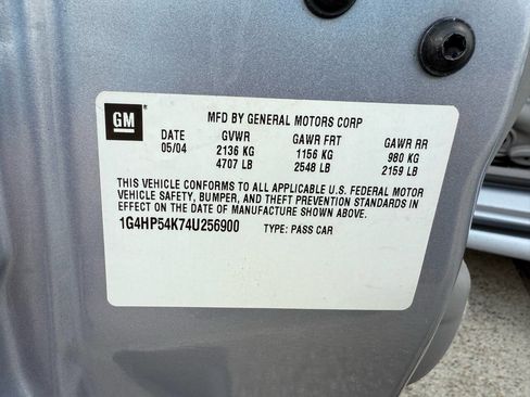 Used 2004 Buick Le Sabre Custom image 32