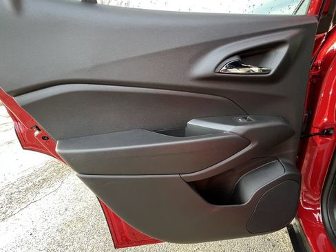 New 2026 Chevrolet Trax RS w/ Driver Confidence Package image 11