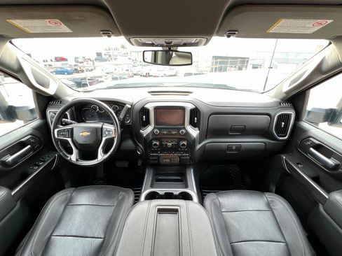 Used 2021 Chevrolet Silverado 3500 LTZ w/ LTZ Convenience Package image 10