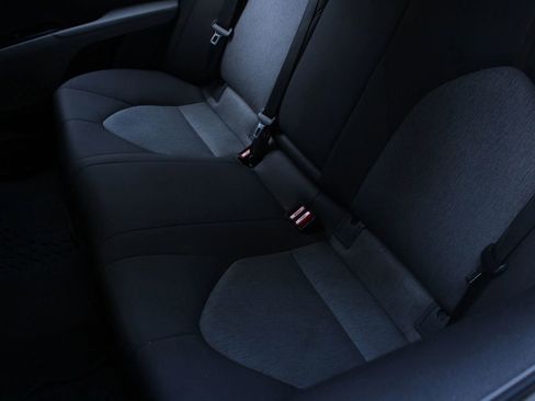 Used 2019 Toyota Camry LE FWD image 19