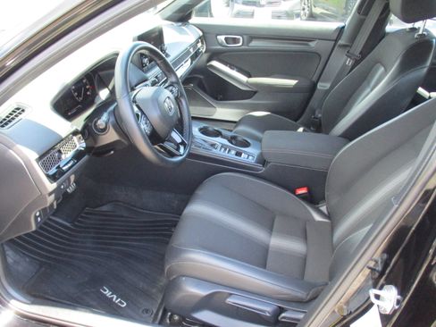 Certified 2024 Honda Civic Sport image 11