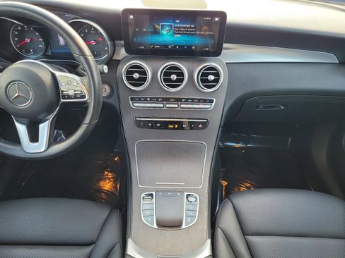 Used 2021 Mercedes-Benz GLC 300 image 29