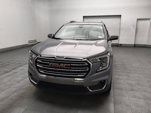Used 2024 GMC Terrain SLT AWD/4WD image 15