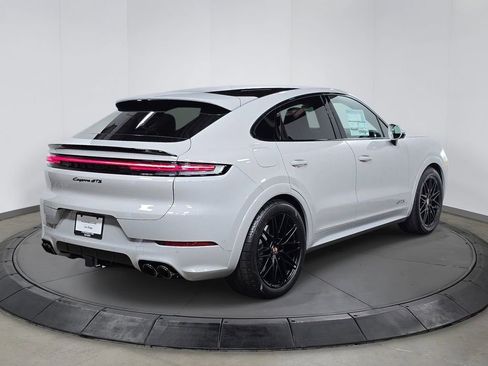 New 2026 Porsche Cayenne GTS AWD/4WD image 7