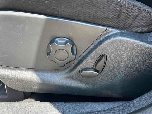 Used 2019 Ford EcoSport SE image 12