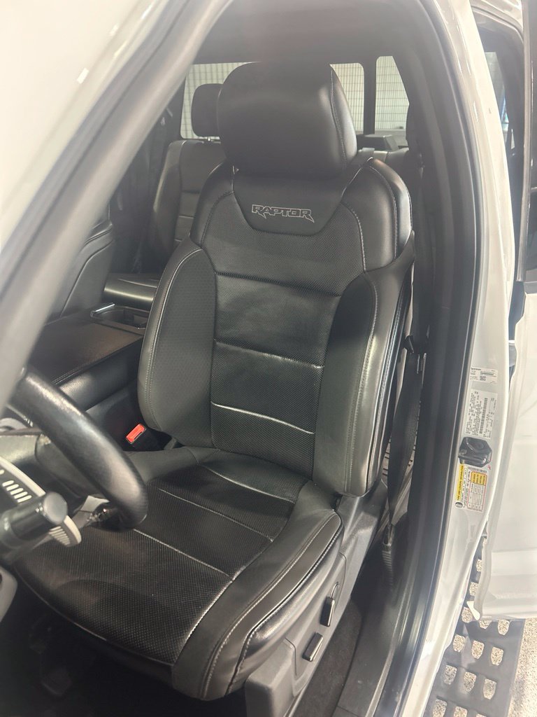 Used 2019 Ford F150 Raptor w/ Equipment Group 802A Luxury AWD/4WD image 5