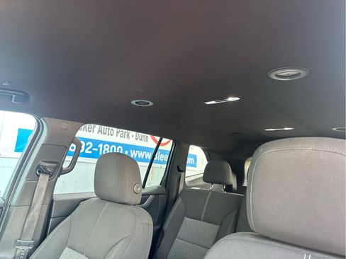Used 2025 GMC Acadia Elevation FWD image 32