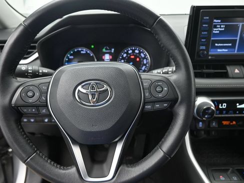 Used 2021 Toyota RAV4 XLE w/ Convenience Package AWD/4WD image 22