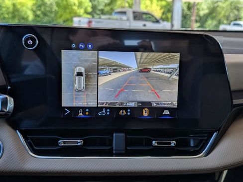 New 2027 Chevrolet Equinox ACTIV w/ Safety and Technology Package FWD image 21