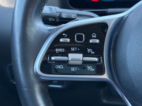 Certified 2023 Mercedes-Benz GLA 250 4MATIC image 39