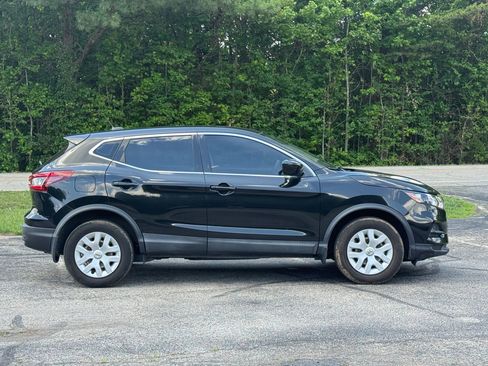 Used 2020 Nissan Rogue Sport S FWD image 3