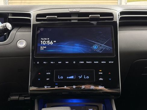 Used 2022 Hyundai Santa Cruz Limited image 20