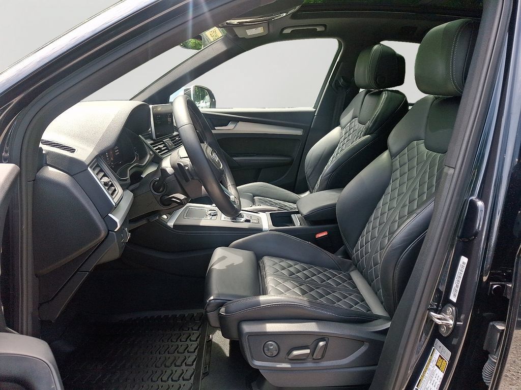 Used 2019 Audi SQ5 Premium Plus w/ Premium Plus Package AWD/4WD image 14