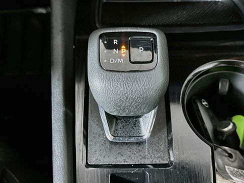 Used 2024 Nissan Rogue SV AWD/4WD image 24