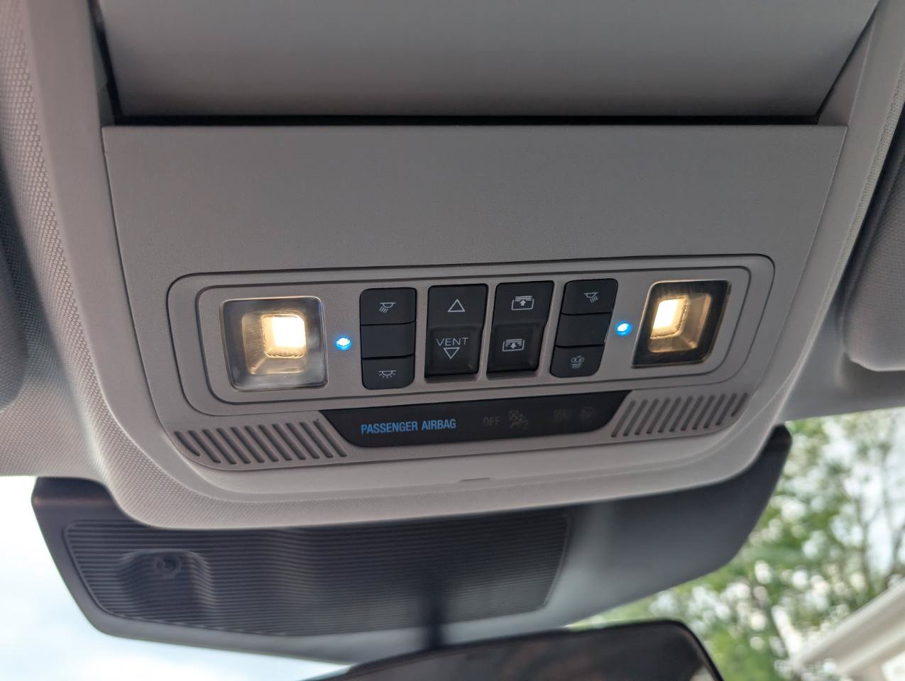 Used 2021 Ford Explorer XLT w/ Equipment Group 202A AWD/4WD image 24