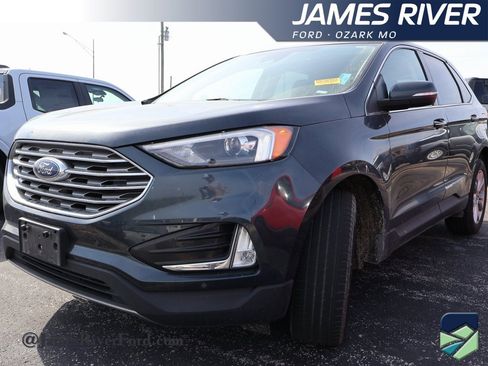 Used 2022 Ford Edge Titanium image 1