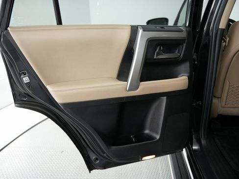 Used 2019 Toyota 4Runner Limited image 39