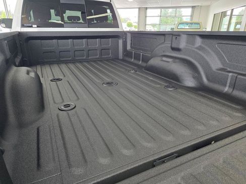 Used 2021 RAM 3500 Big Horn w/ Level B Equipment Group AWD/4WD image 16