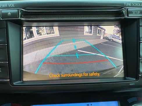 Used 2013 Toyota RAV4 XLE AWD/4WD image 41