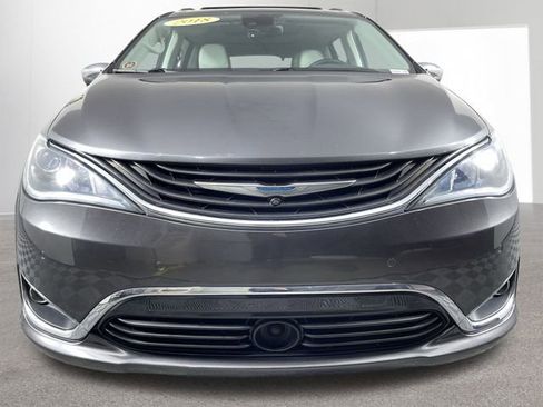 Used 2018 Chrysler Pacifica Limited w/ Advanced Safetytec Group image 47