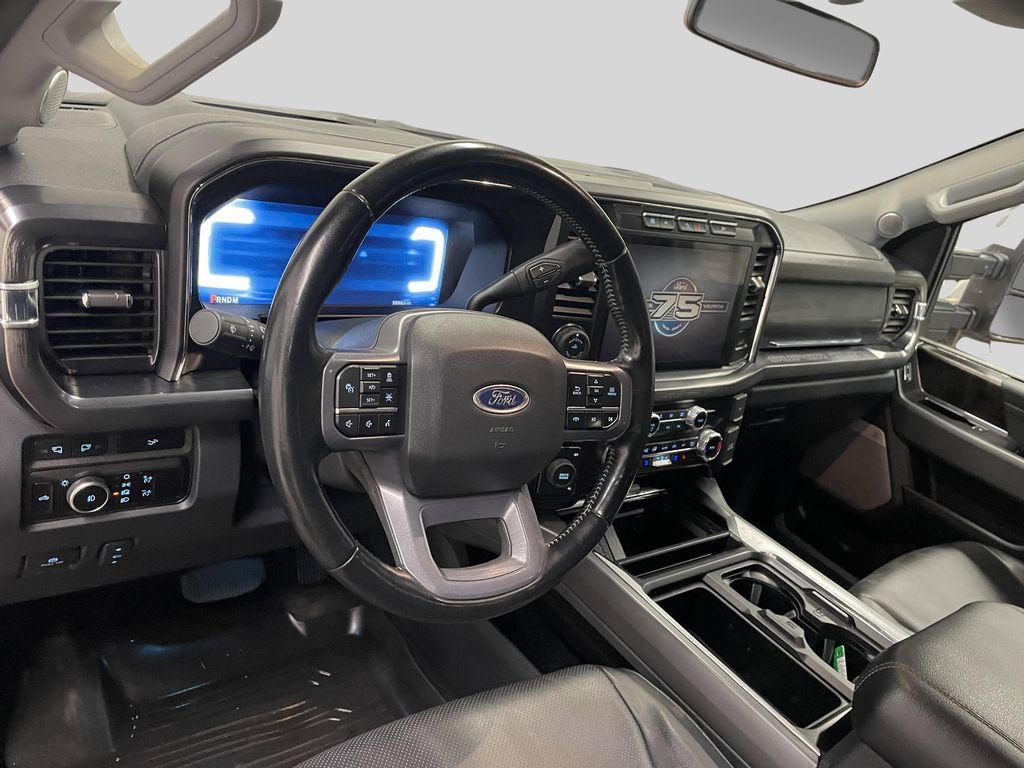Used 2023 Ford F350 Lariat w/ Lariat Ultimate Package AWD/4WD image 12