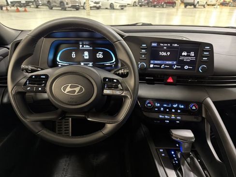 Used 2026 Hyundai Elantra Sport FWD image 27