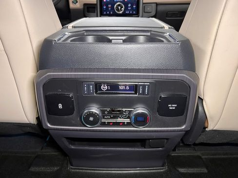 Used 2024 Ford Expedition Max Platinum AWD/4WD image 25