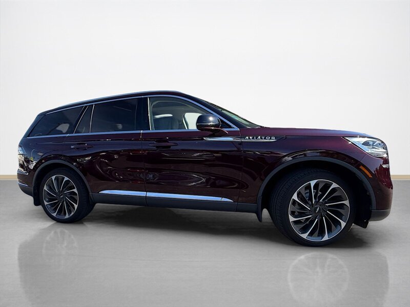Used 2020 Lincoln Aviator Reserve w/ Equipment Group 202A AWD/4WD image 2