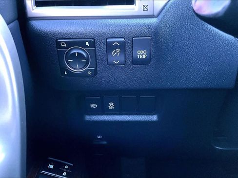 Used 2019 Lexus GX 460 Premium image 34