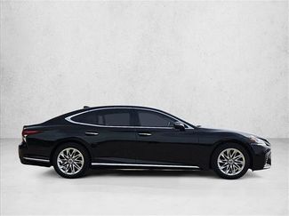 Used 2018 Lexus LS 500 w/ Accessory Package (Z2) video 4