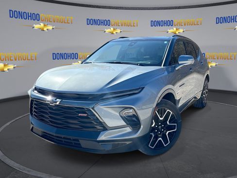 Used 2023 Chevrolet Blazer RS w/ Driver Confidence II Package image 4