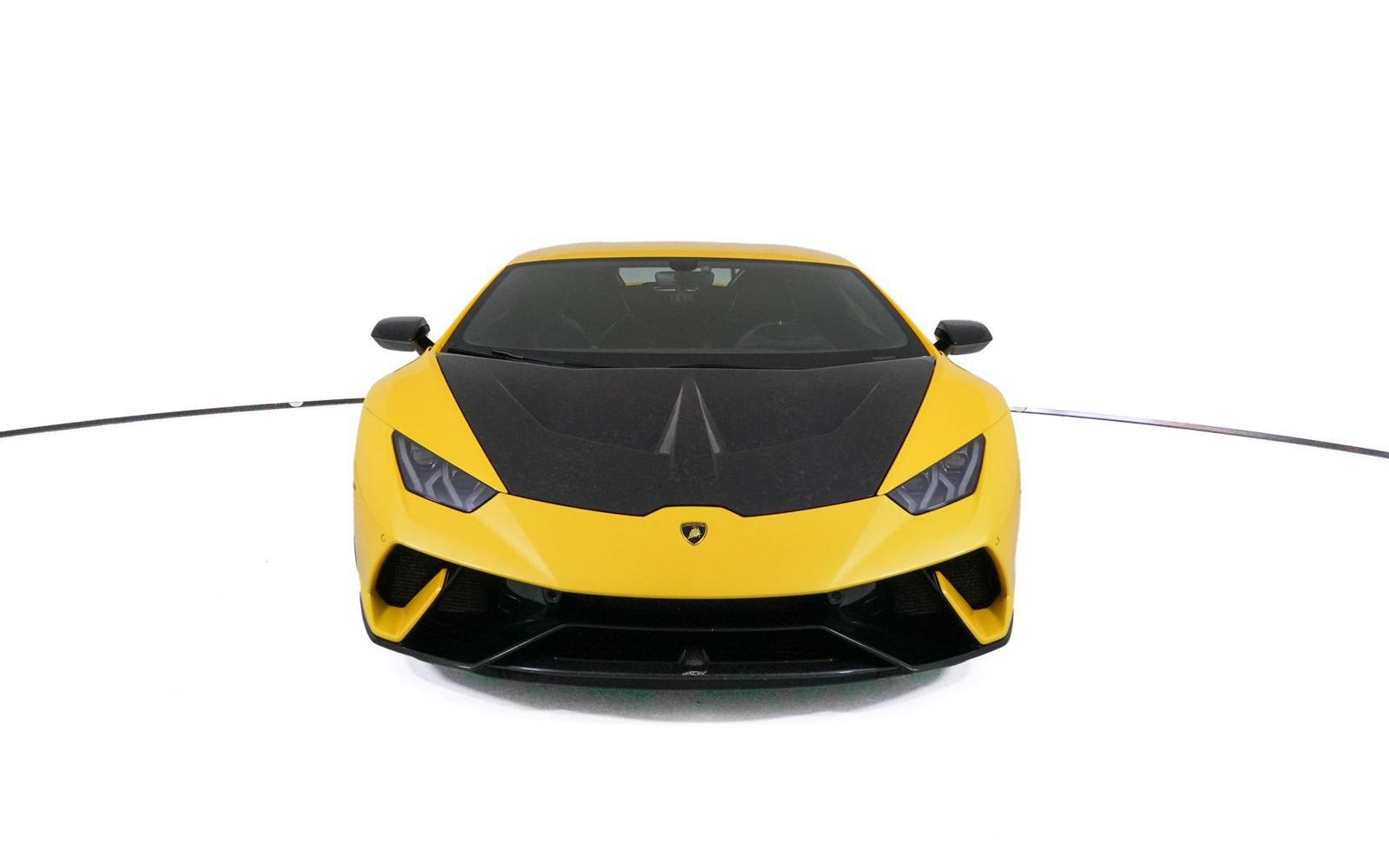 Used 2018 Lamborghini Huracan Performante AWD/4WD image 10