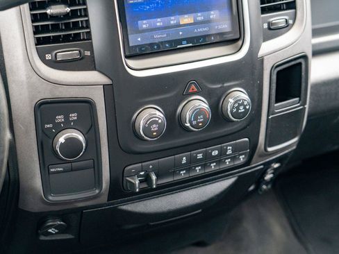 Used 2016 RAM 3500 Tradesman w/ Chrome Appearance Group AWD/4WD image 23
