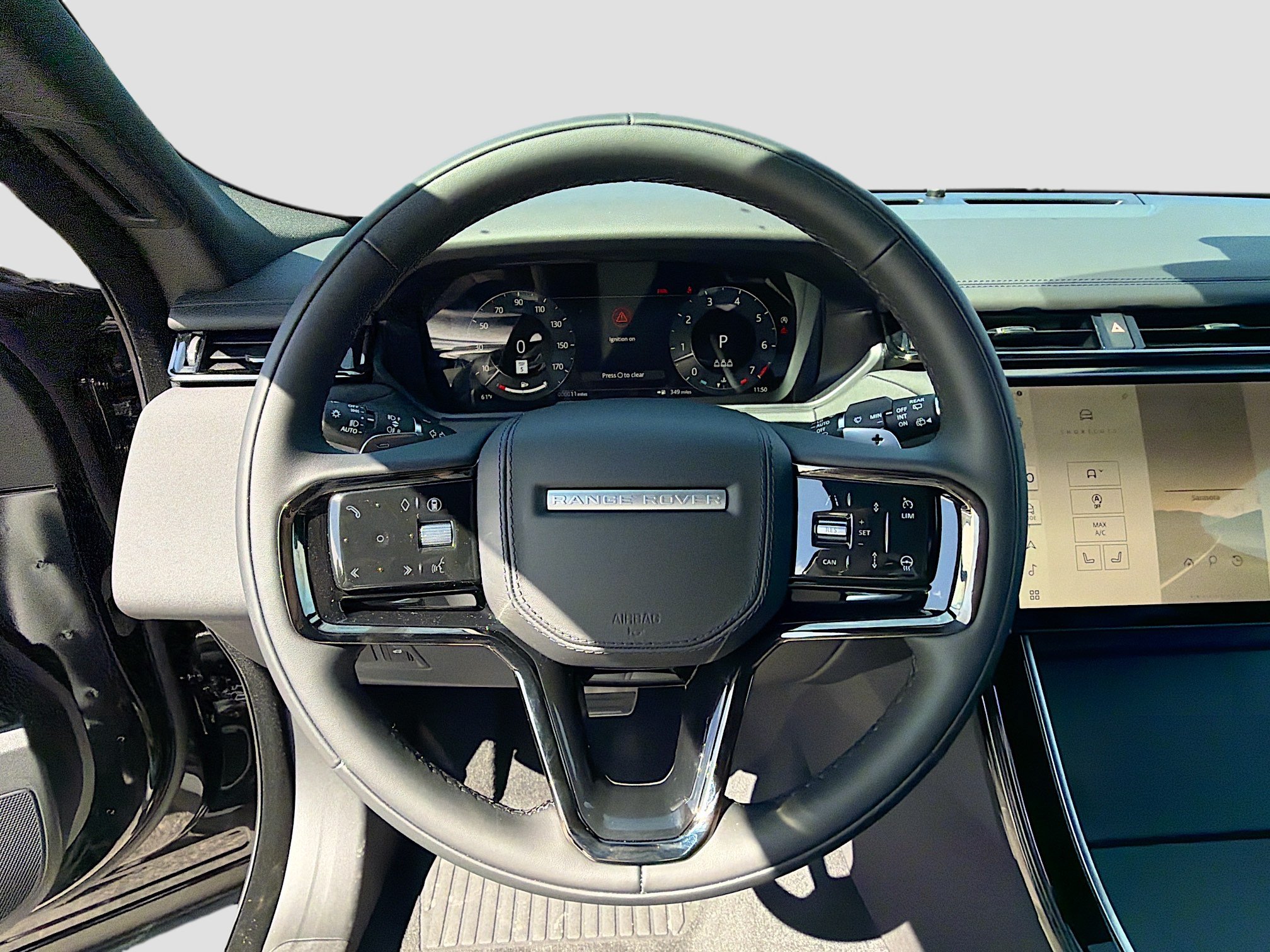 New 2026 Land Rover Range Rover Velar Dynamic SE AWD/4WD image 38
