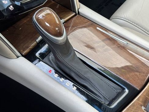 Used 2018 Cadillac XTS Luxury image 26