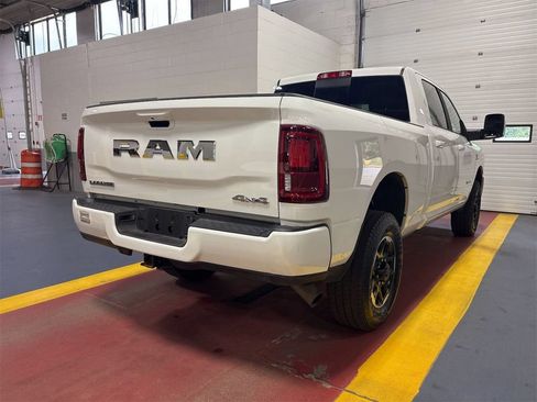 Used 2026 RAM 2500 Laramie AWD/4WD image 4