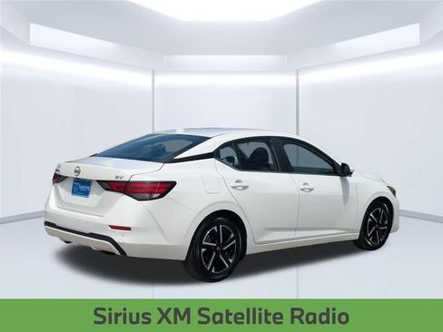 Used 2024 Nissan Sentra SV FWD image 6