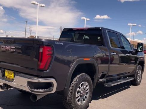 Used 2024 GMC Sierra 2500 SLT w/ SLT Convenience Package AWD/4WD image 9