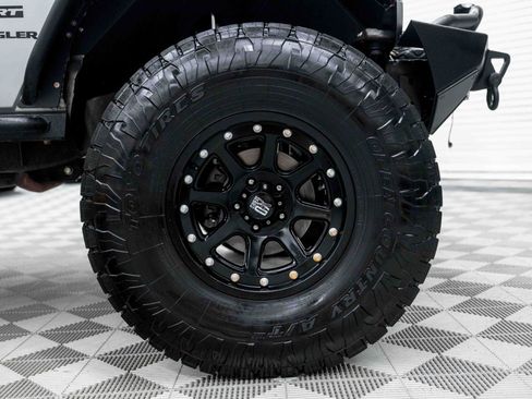 Used 2013 Jeep Wrangler Sport AWD/4WD image 43