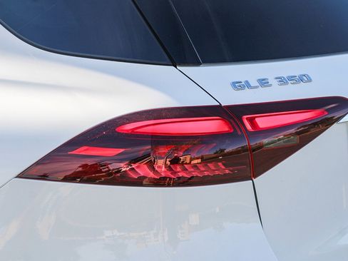 New 2026 Mercedes-Benz GLE 350 4MATIC image 11