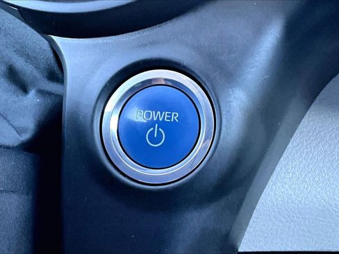 Used 2021 Toyota Sienna XLE FWD image 33
