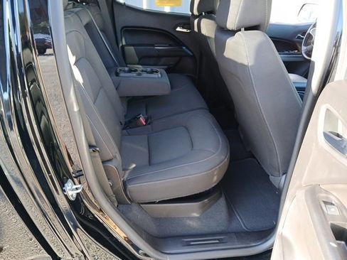 Used 2021 Chevrolet Colorado LT w/ Redline Special Edition image 20