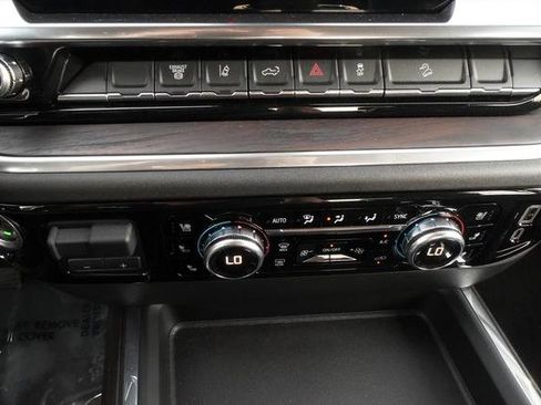 Used 2024 GMC Sierra 2500 SLT w/ SLT Convenience Package AWD/4WD image 26