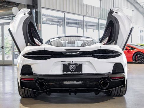 Used 2023 McLaren GT image 6