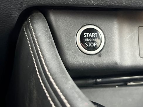 Used 2021 Nissan Rogue SL image 25