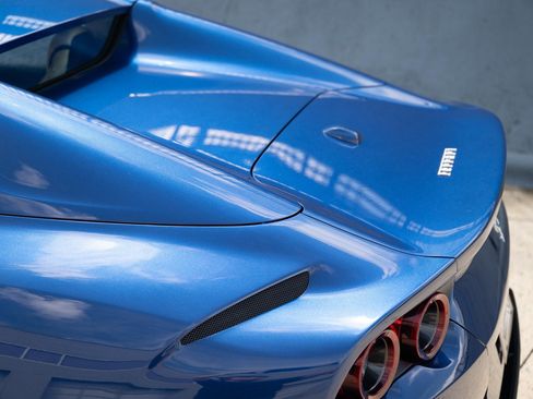 Used 2021 Ferrari 812 GTS RWD image 23