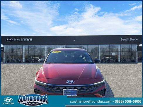 Certified 2025 Hyundai Elantra Sport w/ Cargo Package image 2