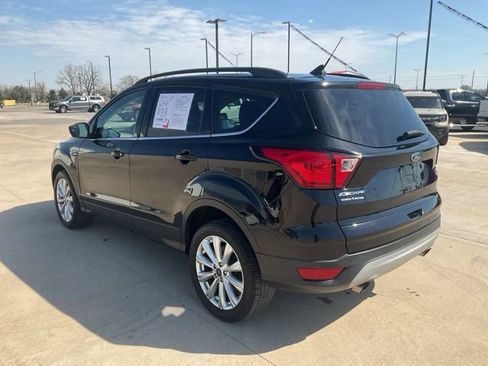 Used 2019 Ford Escape SEL image 38