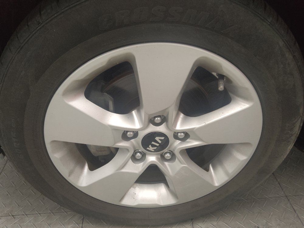 Used 2019 Kia Soul FWD image 31